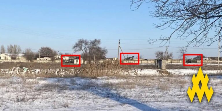 Фото для новини:У Криму партизани виявили військову техніку на рембазі РФ