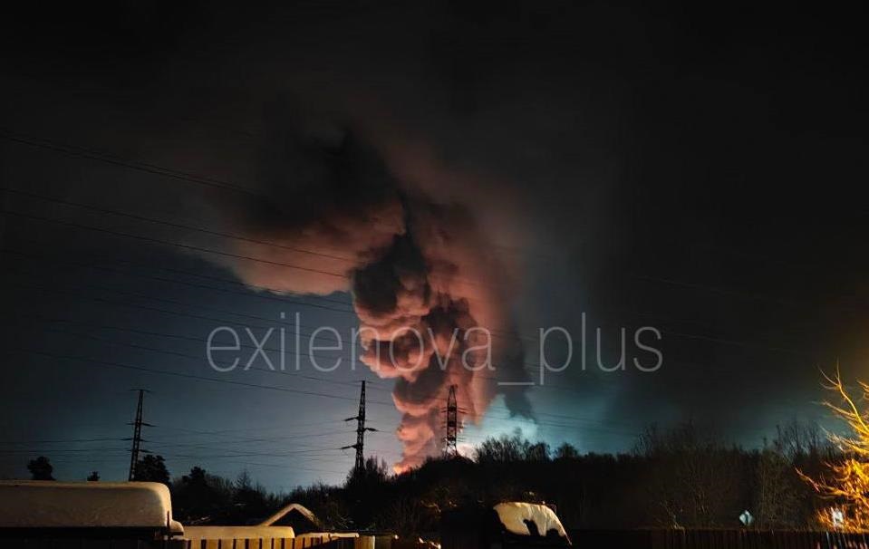 Фото для новини:У РФ після атаки БПЛА палає хімзавод - OSINT