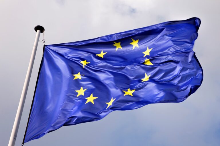 Фото для новини:Угорщина заблокувала 20-й пакет санкцій ЄС проти Росії