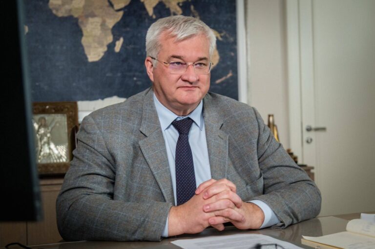 Фото для новини:Україна викрила російську аферу з літаком-фантомом