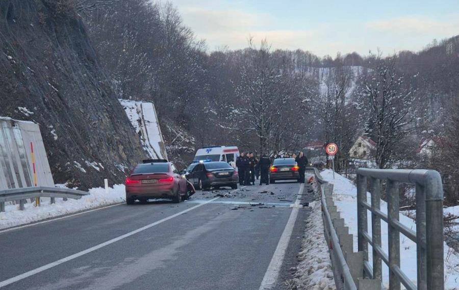 Фото для новини:Українець на авто врізався в кортеж прем'єра Чорногорії