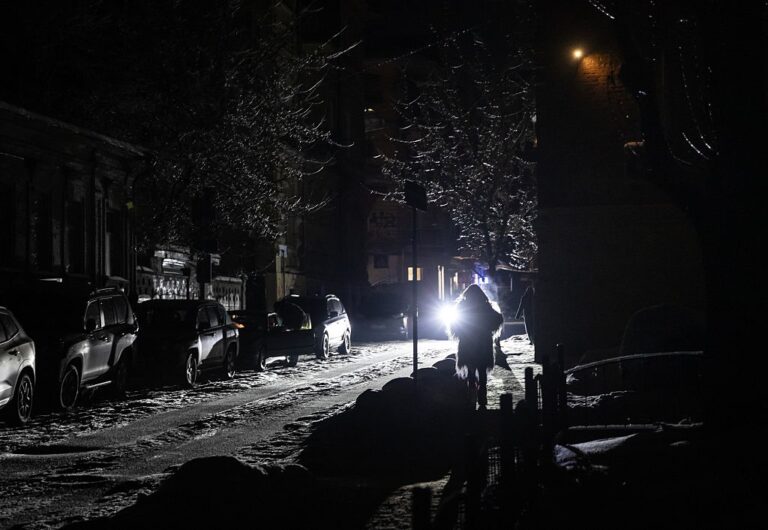 Фото для новини:Українців попередили про відключення на четвер