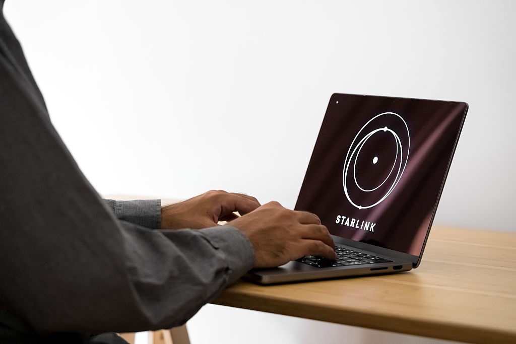 Фото для новини:Українцям нагадали про необхідність реєструвати термінали Starlink