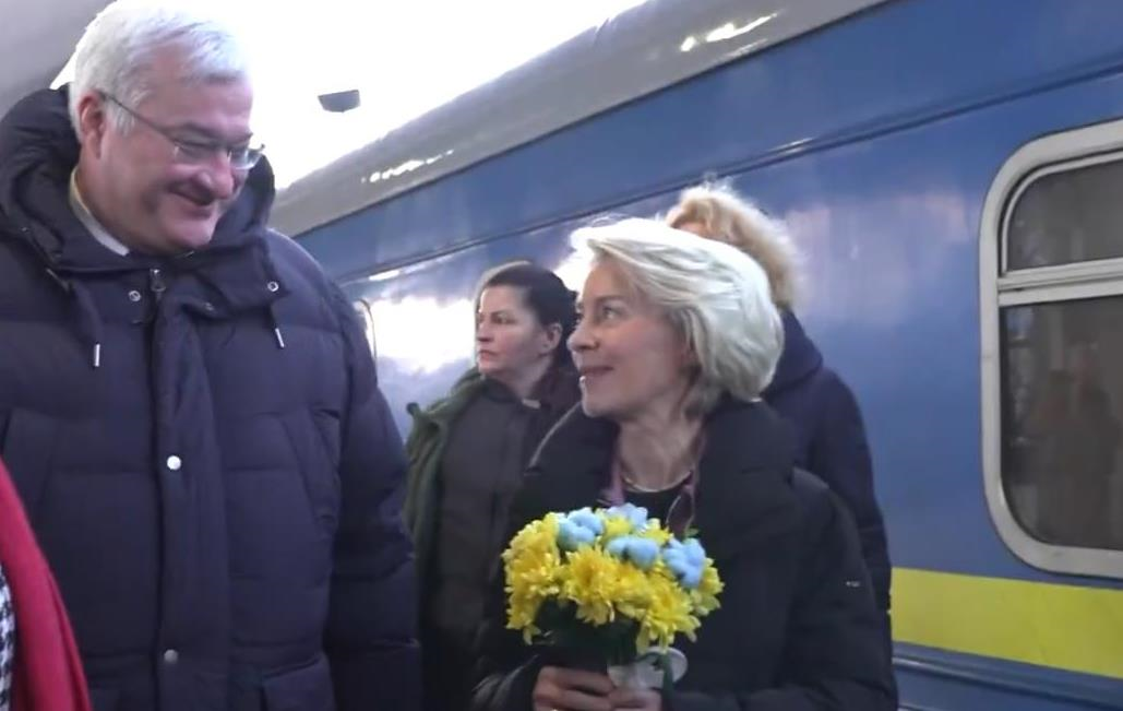 Фото для новини:Урсула фон дер Ляєн прибула з візитом до Києва