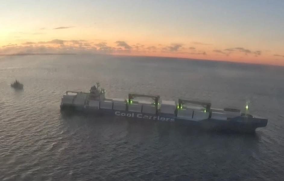 Фото для новини:В Естонії затримали контейнеровоз із російським екіпажем