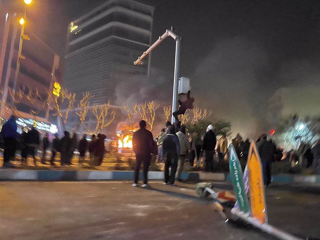 Фото для новини:В Ірані силовики застосовували дробовики проти протестувальників - ЗМІ