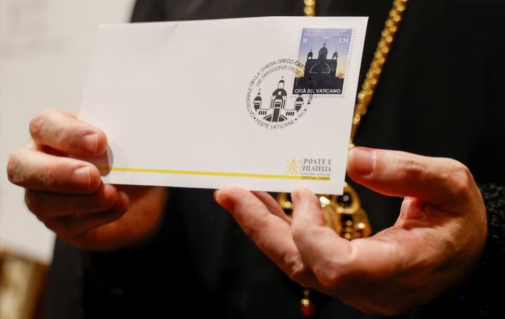 Фото для новини:Ватикан випустив незвичну марку на підтримку українців