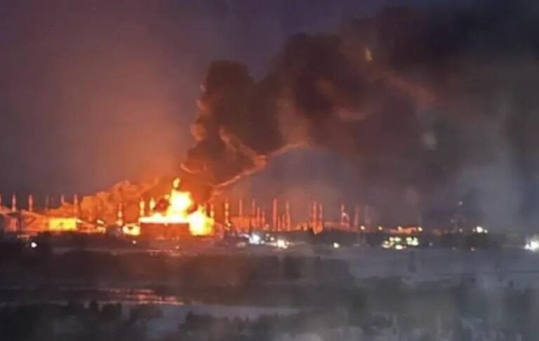 Фото для новини:Вузол нафтопроводу Дружба уразили дрони СБУ - ЗМІ