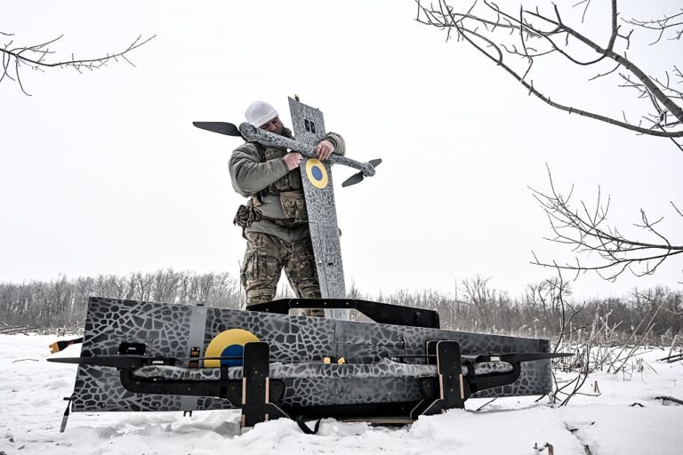 Фото для новини:Європа інвестує в дрони замість дорогих ракет - ЗМІ