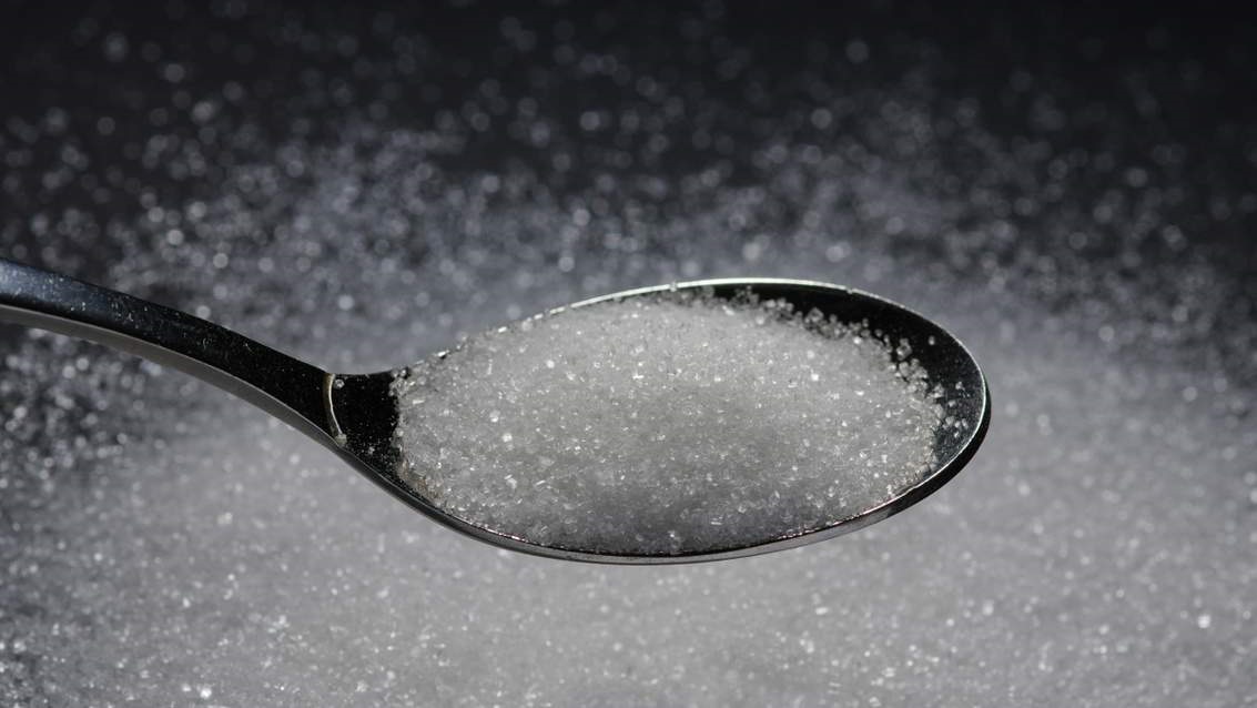 Фото для новини:З гіркою чи без: скільки грамів різних продуктів міститься у чайній ложці