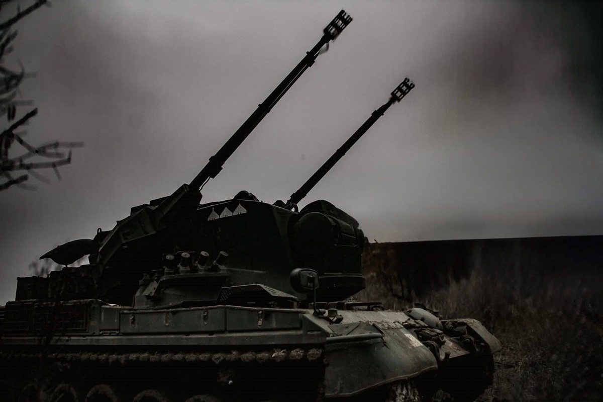 Фото для новини:З початку доби зафіксовано 80 ворожих атак