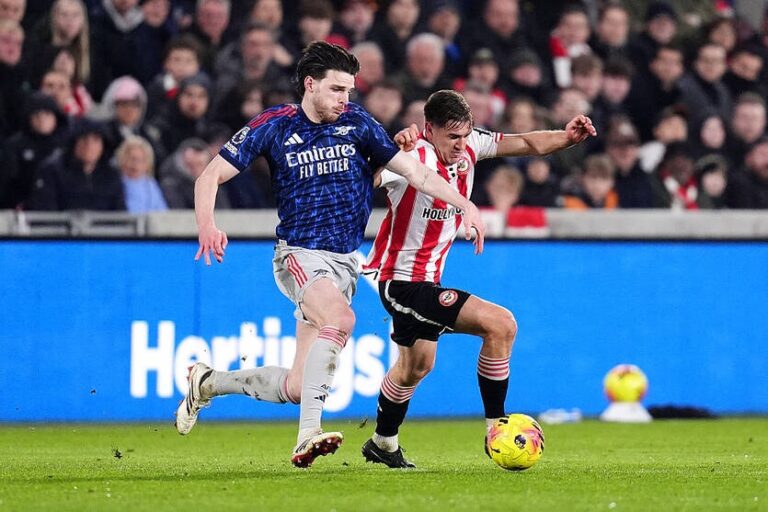 Фото для новини:За участі Ярмолюка Брентфорд зупинив Арсенал