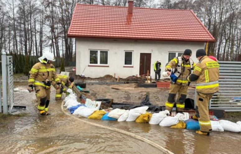 Фото для новини:Західні регіони Польщі постраждали від відлиги