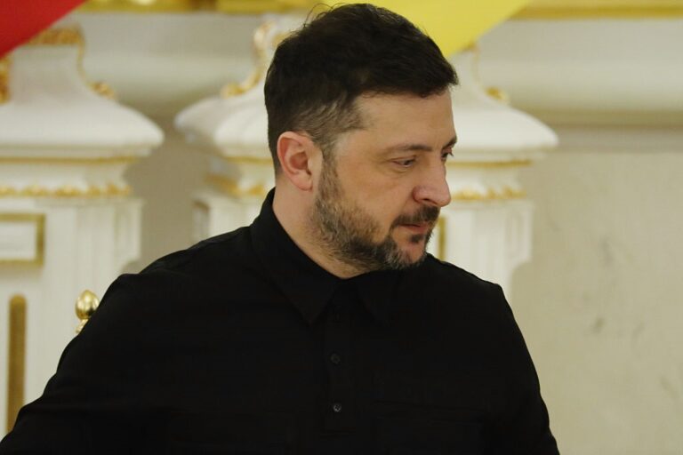 Фото для новини:Зеленський заявив про початок експорту зброї