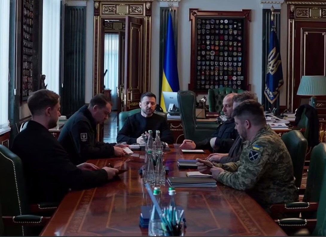 Фото для новини:Зеленський зустрівся з переговорною командою