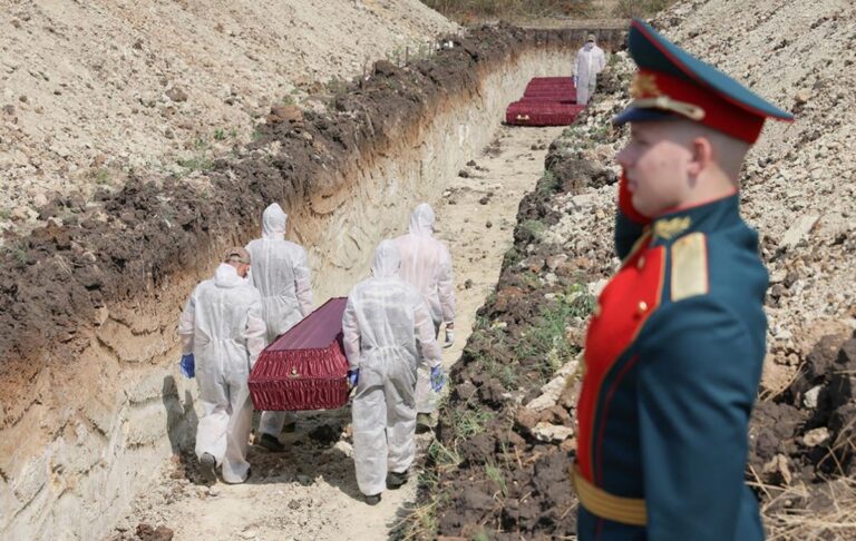 Фото для новини:ЗМІ встановили рекордне число імен загиблих росіян