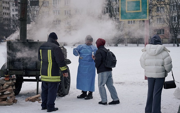 Фото для новини:Зросла кількість українців, які готові терпіти війну "скільки потрібно"