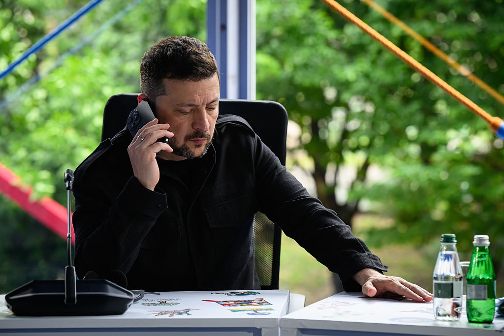 Фото для новини:Зустріч в березні. Зеленський говорив з Трампом