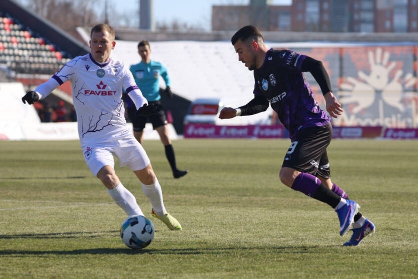 Фото для новини:Звичний перебіг робіт на полі після канікул дозволив ЛНЗ обіграти Епіцентр