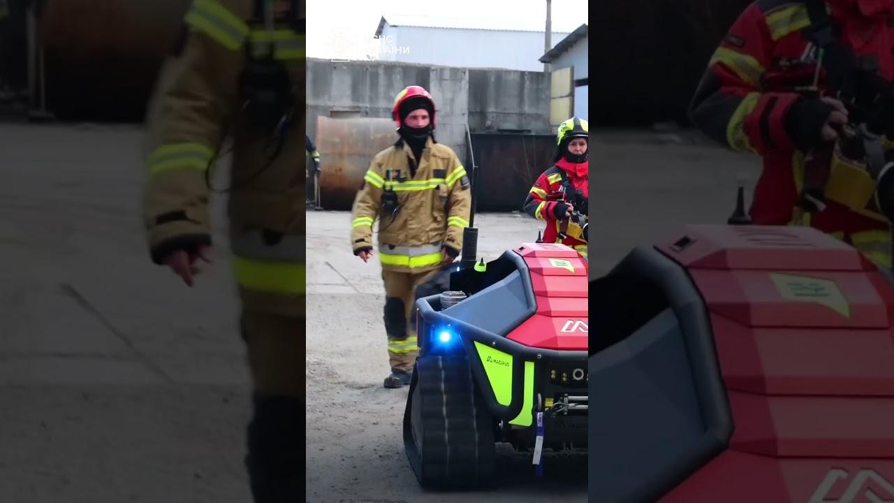 Фото для новини:Масштабна пожежа у столиці: 2 000 кв.м у вогні