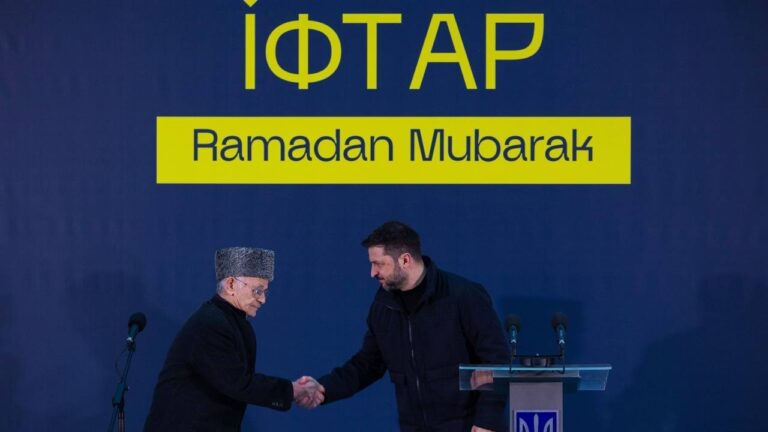 Фото для новини:Володимир Зеленський розділив іфтар з мусульманами України