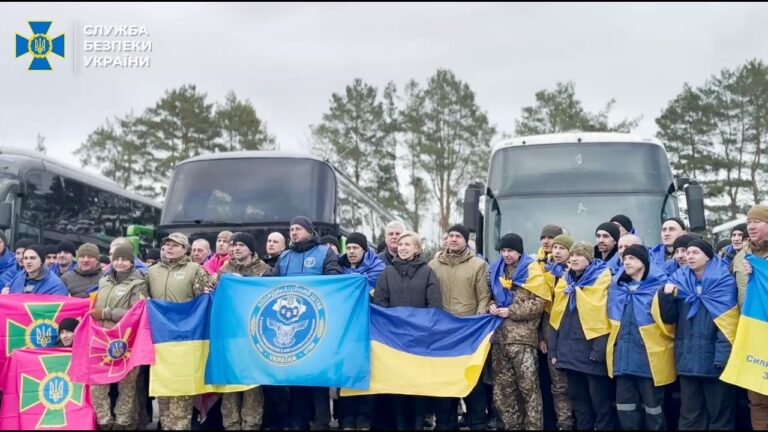 Фото для новини:СБУ показала ексклюзивне відео з обміну полонених 5 березня
