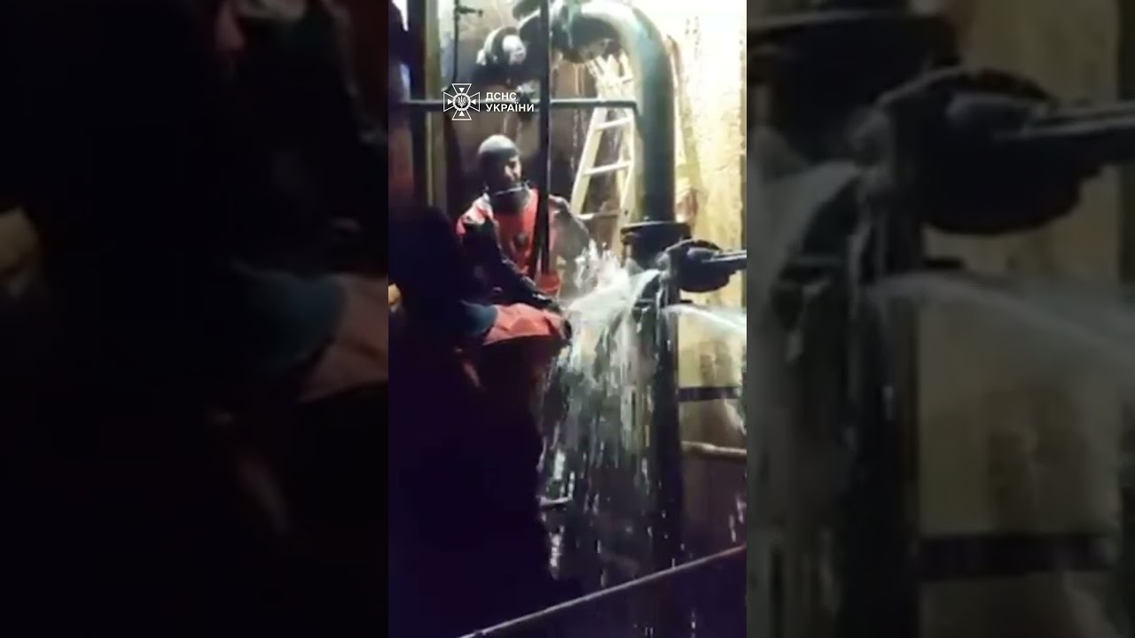 Фото для новини:Битва під водою за світло в Києві