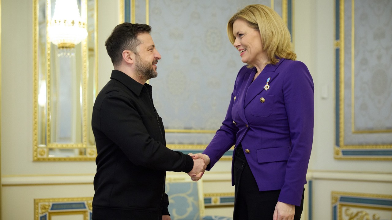 Фото для новини:Спілкування Володимира Зеленського та Президентки Бундестагу Німеччини Юлії Кльокнер з медіа