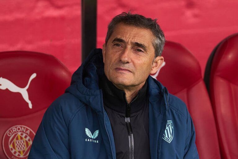 Фото для новини:Атлетік залишиться без тренера, який уже спланував свій відхід