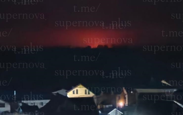 Фото для новини:БПЛА уразили нафтоналивний термінал у РФ