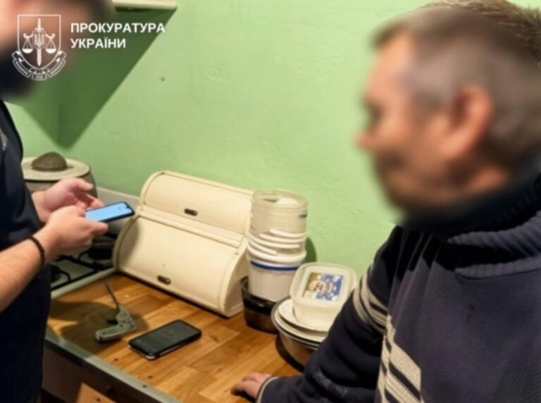 Фото для новини:Буковинець змушував дітей створювати порно