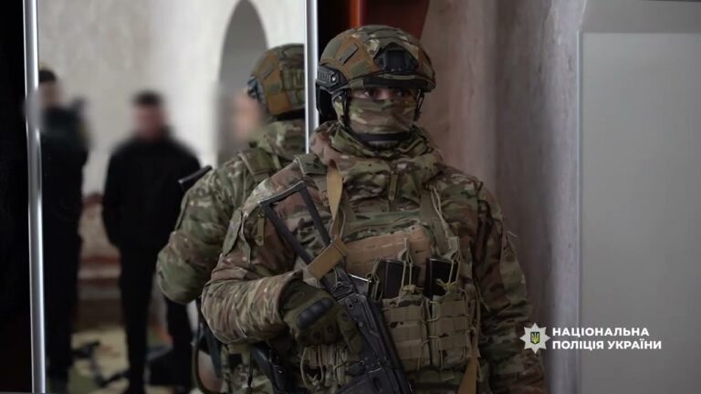 Фото для новини:"Псевдоворожки ошукали громадян на сотні тисяч гривень, - Нацполіція"