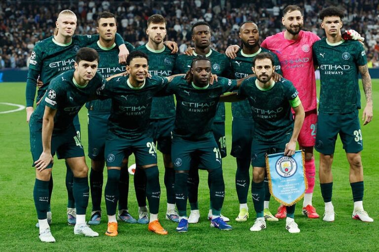 Фото для новини:Daily Mail розповів про атмосферу в Ман Сіті після поразки від Реала