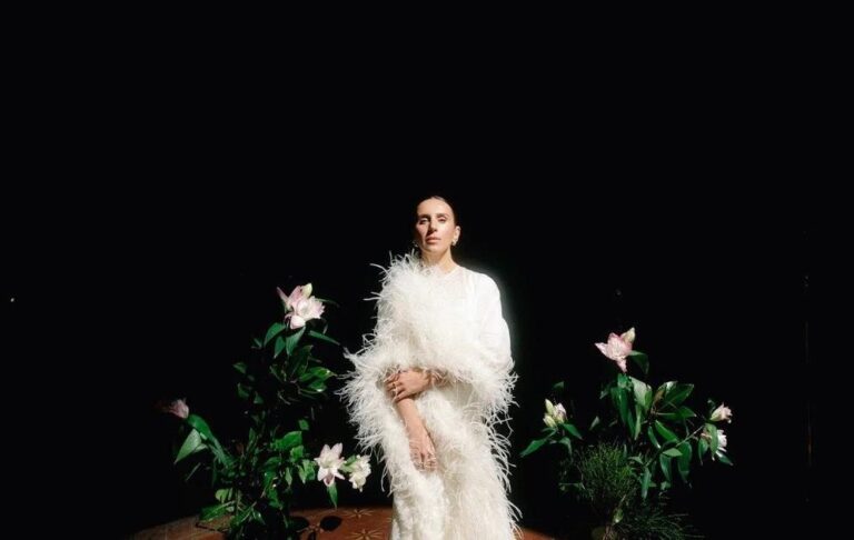 Фото для новини:Джамала представила пісню Замовкни: маніфест про право обирати себе