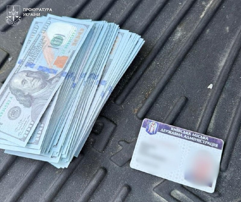 Фото для новини:Експосадовець Голосіїво-Будінвесту "продавав" бронювання за за $17 500