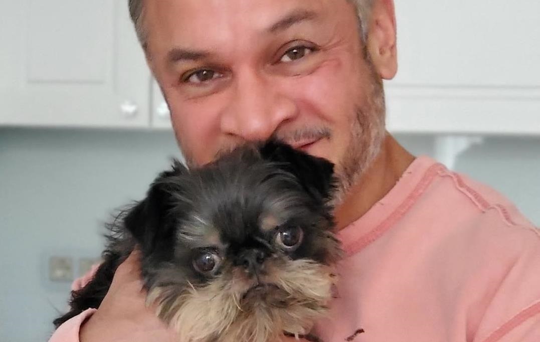 Фото для новини:Ектор Хіменес-Браво попрощався з улюбленим собакою Чоко