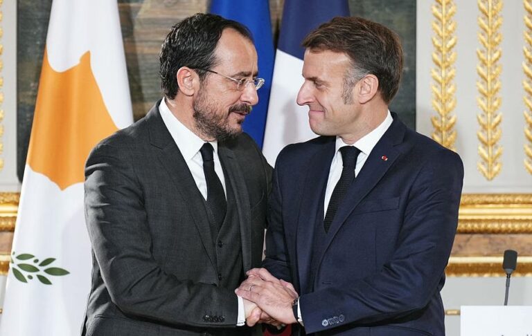 Фото для новини:Франція передасть Кіпру фрегат та системи ППО