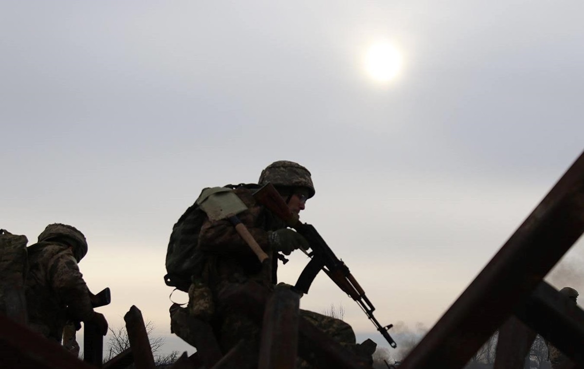 Фото для новини:Генштаб: На зафіксовано фронті 144 зіткнення