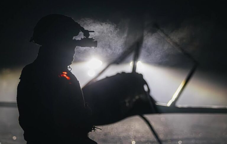 Фото для новини:Генштаб підтвердив ураження НПЗ на Балтиці