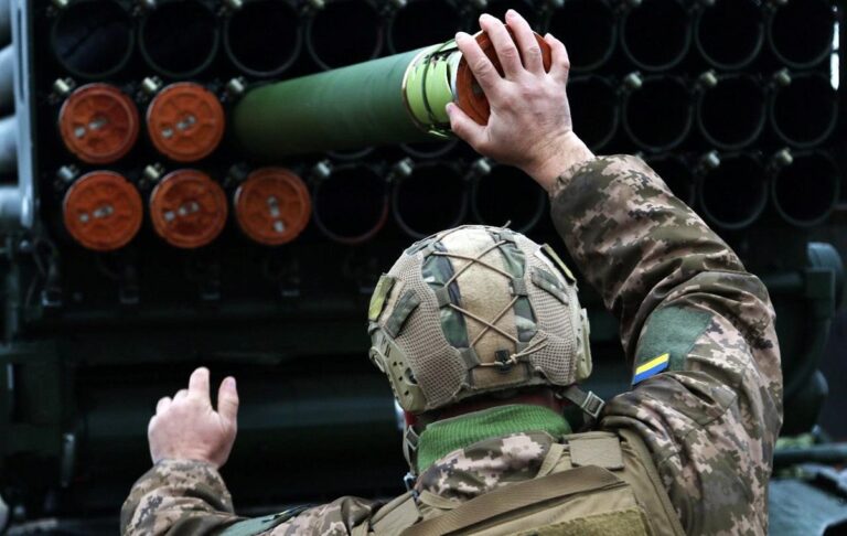 Фото для новини:Генштаб розповів про хід боїв з початку доби