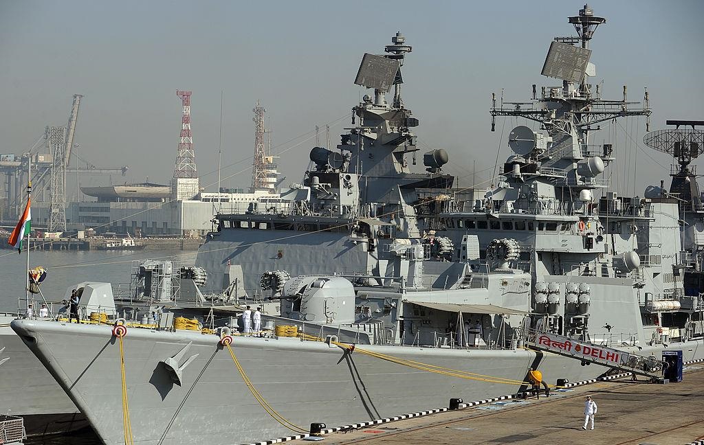 Фото для новини:Індія планує боронити свої танкери в Ормузькій протоці - ЗМІ