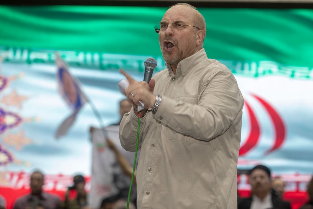 Фото для новини:Іран пригрозив "спалити" американські війська