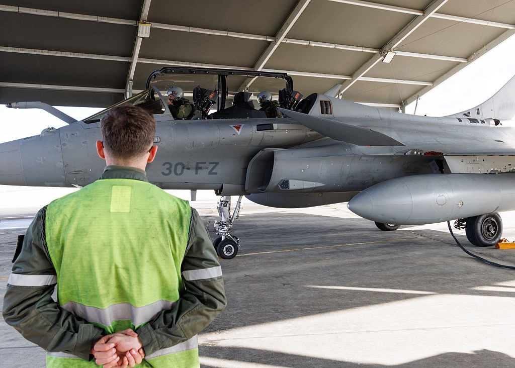 Фото для новини:Іранські "шахеди" виснажують арсенали Франції - ЗМІ