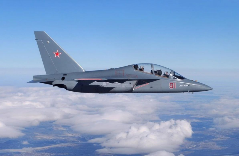 Фото для новини:Ізраїльський F-35 збив літак російського виробництва Як-130 над Іраном