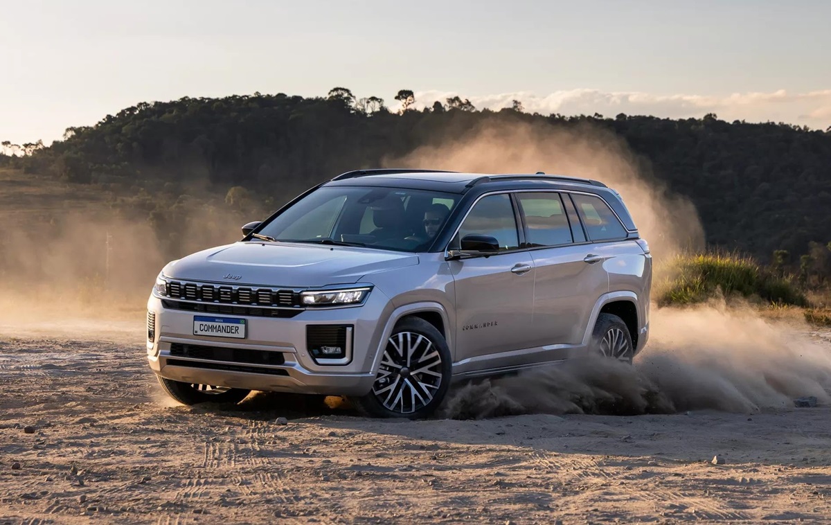 Фото для новини:Jeep оновив Commander та готує гібридну версію кросовера