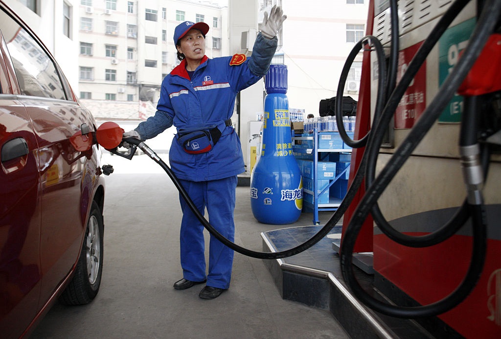 Фото для новини:Китай наказав нафтопереробним заводам припинити експорт палива