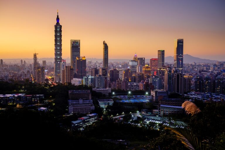 Фото для новини:Китай запропонував Тайваню умови "мирного возз&rsquo;єднання"