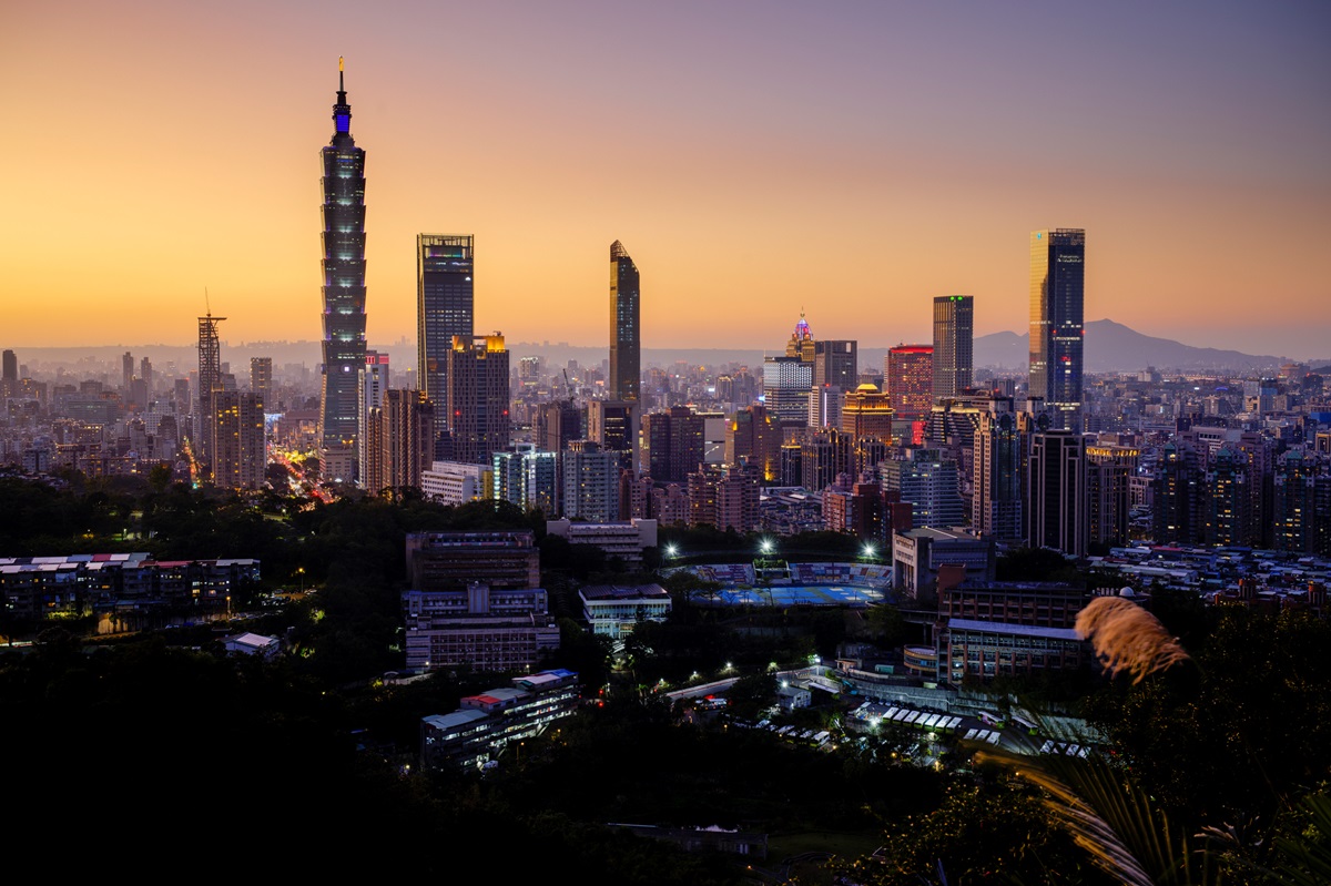 Фото для новини:Китай запропонував Тайваню умови "мирного возз&rsquo;єднання"