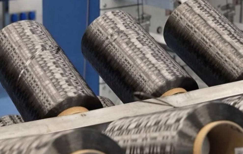 Фото для новини:Китай запустив масове виробництво надміцного вуглецевого волокна