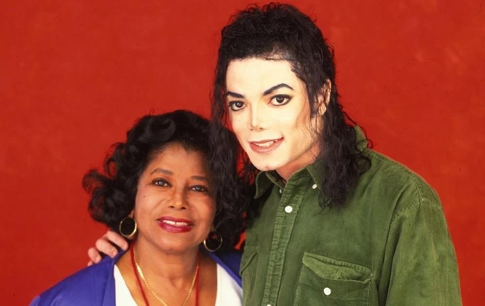 Фото для новини:Мати Майкла Джексона вперше за довгий час вийшла на публіку